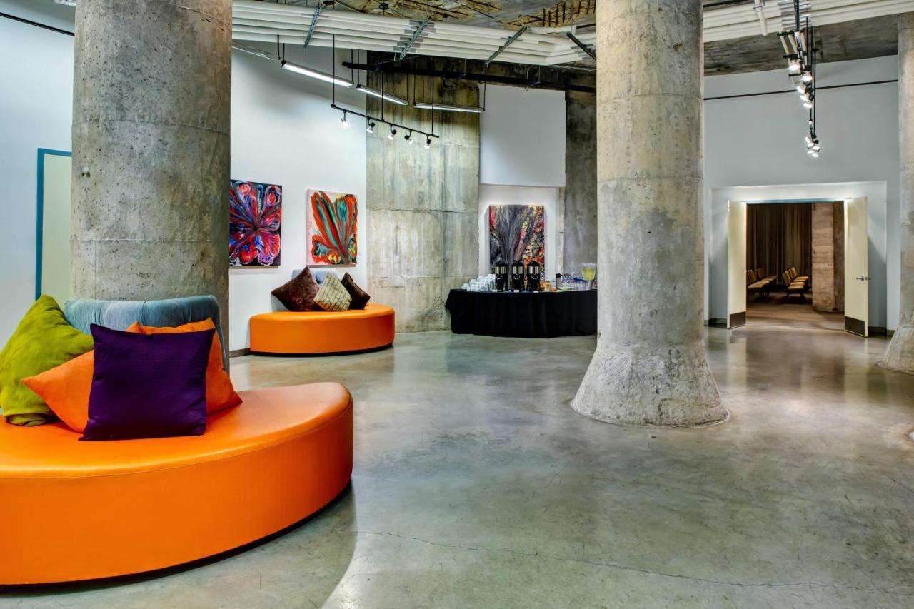 Aloft Dallas Downtown Экстерьер фото
