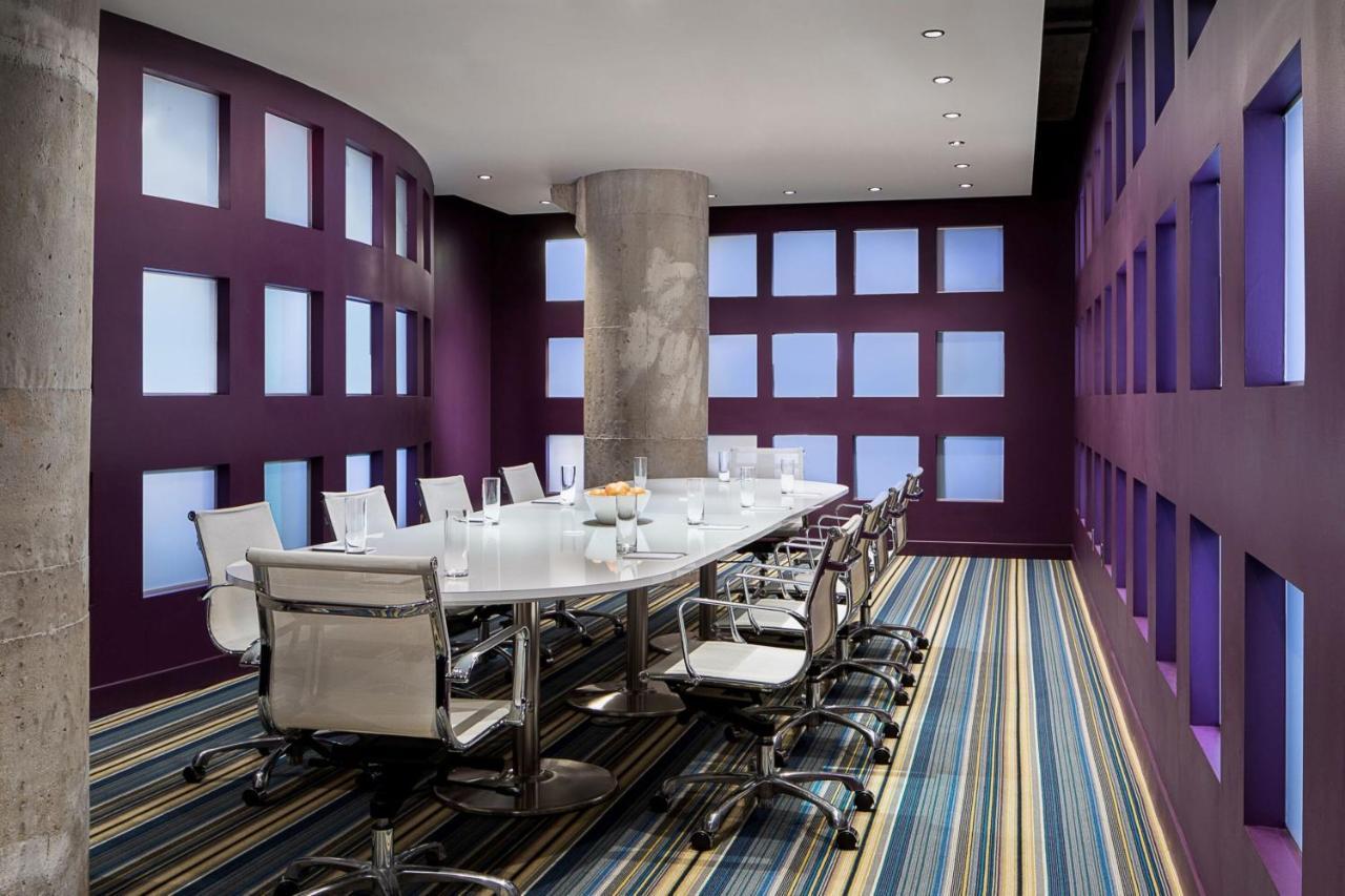 Aloft Dallas Downtown Экстерьер фото