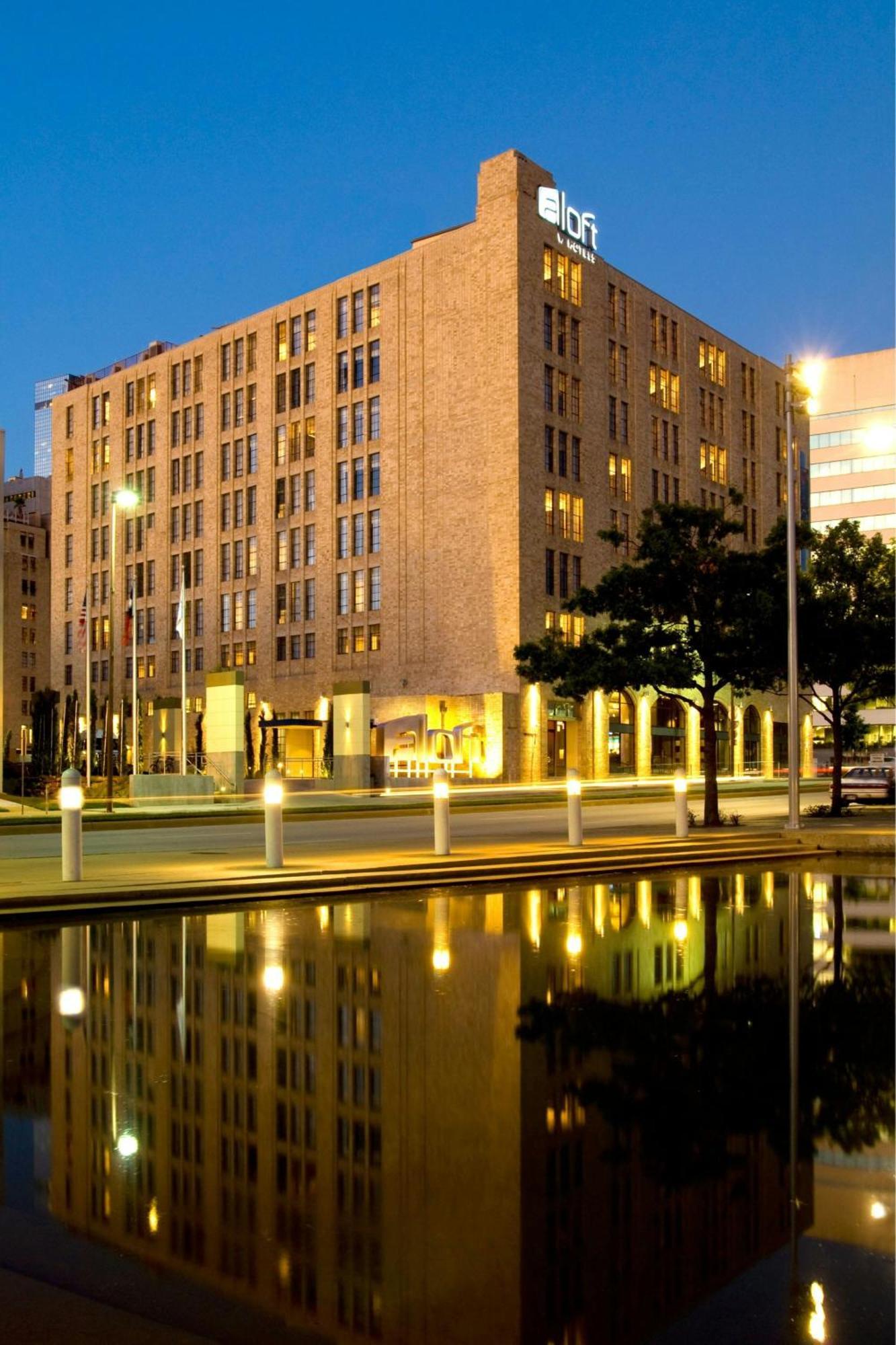 Aloft Dallas Downtown Экстерьер фото